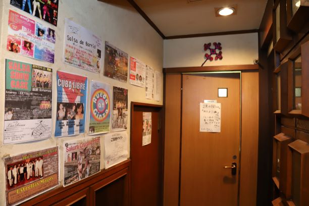 FLOOR3.JPG - 13,404BYTES